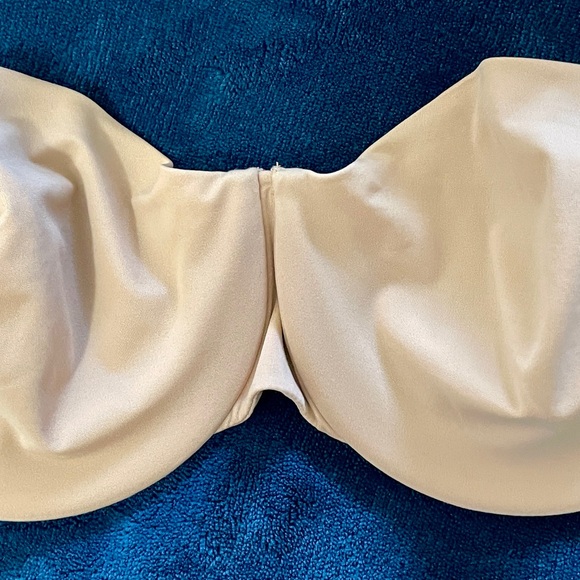 SKIMS Fits Everybody STRAPLESS BRA in CLAY NWOT Size 34C - Picture 8 of 9